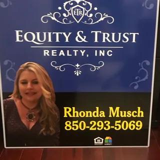 Rhonda’s previous profile image